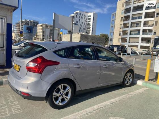 פורד פוקוס Sport הצ'בק אוט' 1.6 (125 כ"ס) בנזין 2012 למכירה בתל אביב יפו