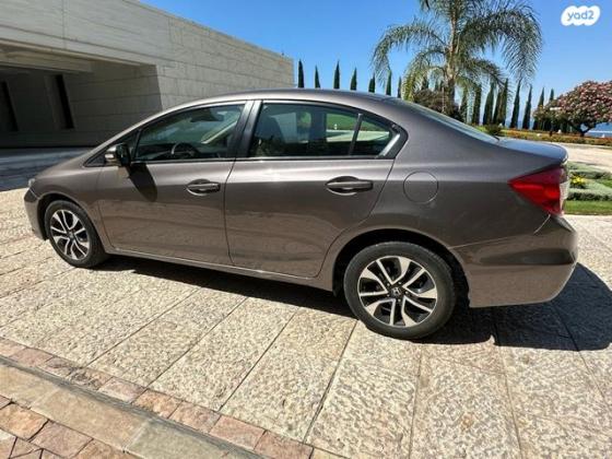 הונדה סיוויק סדאן החדשה Comfort אוט' 1.8 (142 כ''ס) בנזין 2016 למכירה בחיפה