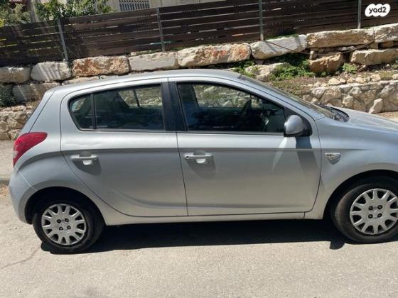 יונדאי i20 Instyle אוט' 1.4 (100 כ''ס) בנזין 2012 למכירה במודיעין מכבים רעות