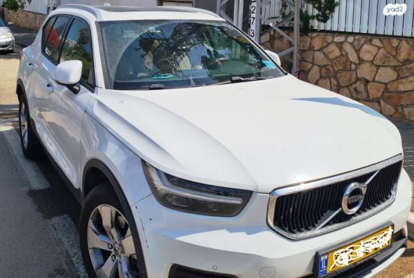 וולוו XC40 T4 Momentum Plus אוט' 2.0 (190 כ''ס) בנזין 2019 למכירה בהרצליה