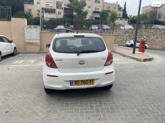 יונדאי i20 Insight אוט' 1.4 (100 כ"ס) בנזין 2014 למכירה במגדל העמק