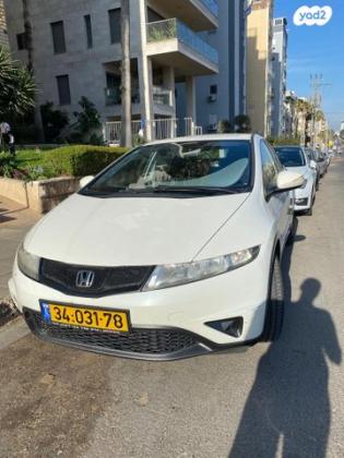 הונדה סיוויק האצ'בק החדשה Comfort אוט' 1.8 (140 כ''ס) בנזין 2011 למכירה בנתניה