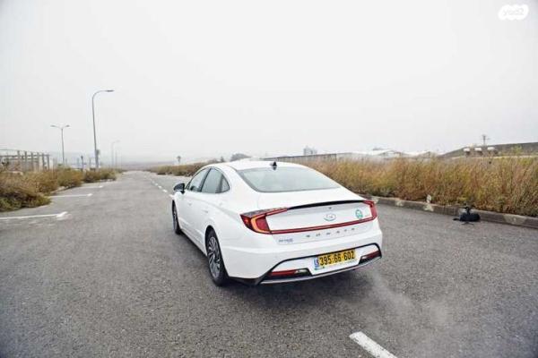 יונדאי סונטה הייבריד Premium הייבריד אוט' 2.0 (192 כ"ס) בנזין 2021 למכירה במפעלים אזוריים צמח