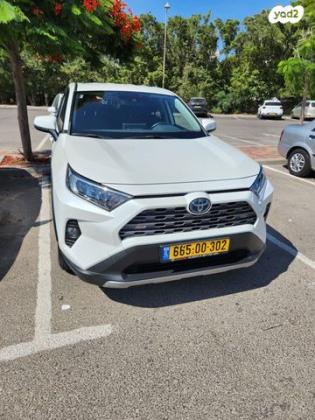 טויוטה RAV4 הייבריד E-xperience הייבריד 5 דל' אוט' 2.5 (178 כ''ס) בנזין 2021 למכירה בקרית מוצקין