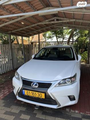 לקסוס CT200H Luxury הייבריד אוט' 1.8 (99 כ"ס) בנזין 2014 למכירה בצפת