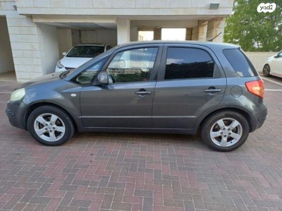 סוזוקי SX4 GLX-HB הצ'בק אוט' 1.6 (119 כ''ס) בנזין 2010 למכירה בחיפה