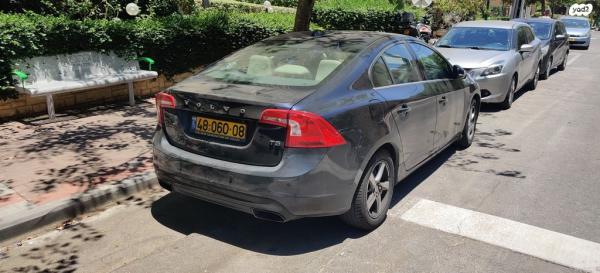 וולוו S60 T5 Kinetic אוט' 2.0 (245 כ''ס) בנזין 2017 למכירה בפתח תקווה