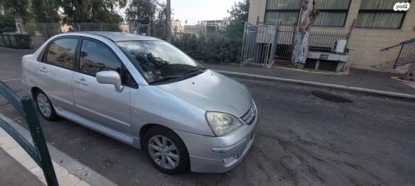 סוזוקי ליאנה GLX סדאן אוט' 1.6 (107 כ''ס) בנזין 2006 למכירה בחיפה