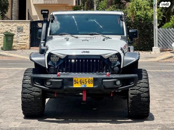 ג'יפ / Jeep רנגלר קצר 4X4 Sport אוט' 3.8 (196 כ''ס) בנזין 2010 למכירה בחולון