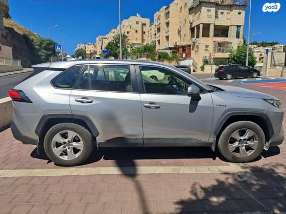 טויוטה RAV4 הייבריד E-volve הייבריד אוט' 2.5 (178 כ''ס) בנזין 2019 למכירה בירושלים