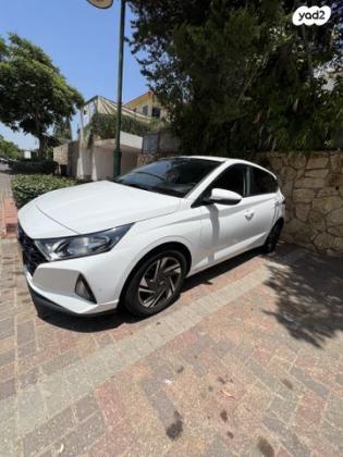 יונדאי i20 Prestige אוט' 1.0 (100 כ''ס) בנזין 2022 למכירה בשוהם