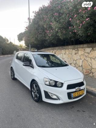 שברולט סוניק RS הצ'בק אוט' 1.4 (140 כ"ס) בנזין 2014 למכירה בקרני שומרון