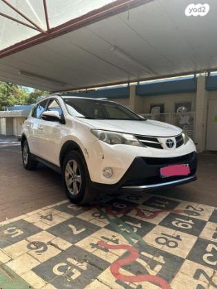 טויוטה RAV4 ארוך 4X4 Premium אוט' 2.0 (151 כ''ס) בנזין 2015 למכירה בחמדיה