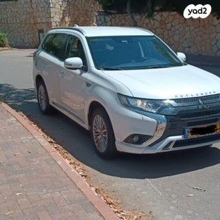 מיצובישי אאוטלנדר PHEV 4X4 Supreme הייבריד אוט' 5 מק' 2.4 (135 כ''ס) היברידי חשמל / בנזין 2019 למכירה בכפר סבא