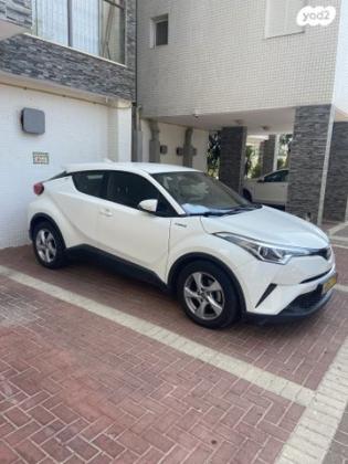 טויוטה C-HR City הייבריד אוט' 1.8 (98 כ"ס) בנזין 2019 למכירה בראשון לציון