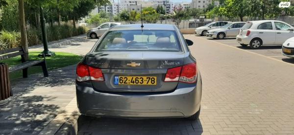 שברולט קרוז LS סדאן אוט' 1.6 (124 כ"ס) בנזין 2012 למכירה בחריש