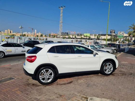 מרצדס GLA GLA200 Urban אוט' 1.6 (156 כ''ס) [2014-2017] בנזין 2014 למכירה באשדוד