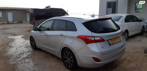 יונדאי i30 Inspire סטיישן אוט' 1.6 (135 כ"ס) בנזין 2014 למכירה בזרועה