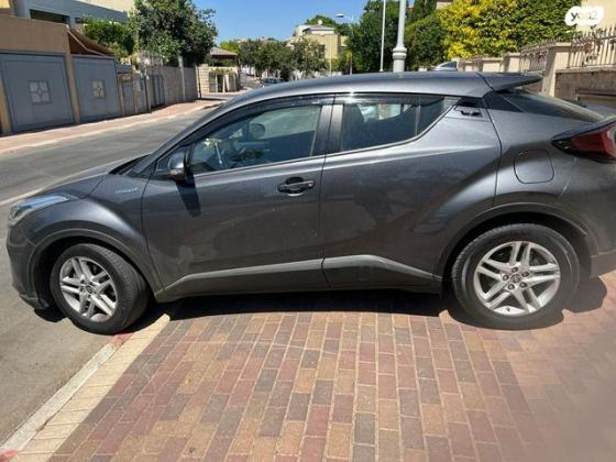 טויוטה C-HR City הייבריד אוט' 1.8 (98 כ"ס) בנזין 2020 למכירה בהוד השרון