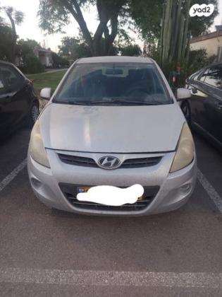 יונדאי i20 GLI אוט' 1.4 (100 כ"ס) בנזין 2010 למכירה בטירת צבי