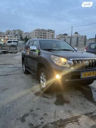 טויוטה לנד קרוזר ארוך 4X4 Luxury אוט' דיזל 7 מק' 3.0 (173 כ''ס) דיזל 2010 למכירה בירושלים