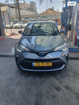 טויוטה C-HR Flame הצ'בק אוט' 1.8 (122 כ''ס) בנזין 2020 למכירה בבית דגן