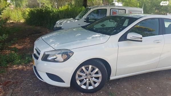 מרצדס A-Class A180 Style סדאן אוט' 1.6 (122 כ''ס) בנזין 2014 למכירה ברמת גן