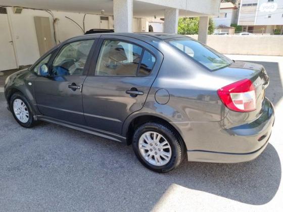 סוזוקי SX4 GLX סדאן אוט' 1.6 (119 כ"ס) בנזין 2010 למכירה בחיפה