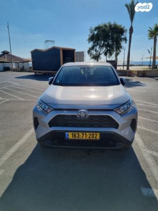 טויוטה RAV4 הייבריד E-volve הייבריד אוט' 2.5 (178 כ''ס) בנזין 2020 למכירה בנהריה