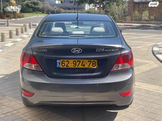 יונדאי i25 Inspire אוט' 1.6 (124 כ"ס) בנזין 2011 למכירה בנתניה