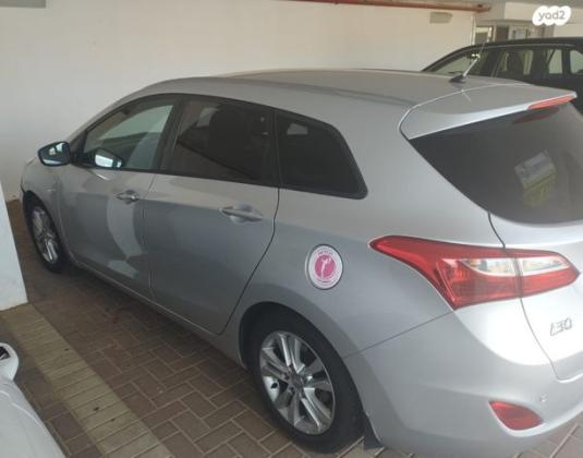 יונדאי i30 Inspire סטיישן אוט' 1.6 (135 כ"ס) בנזין 2015 למכירה בקדימה צורן