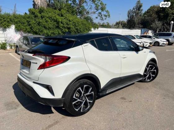 טויוטה C-HR Chic הייבריד אוט' 1.8 (98 כ"ס) בנזין 2017 למכירה באשדוד