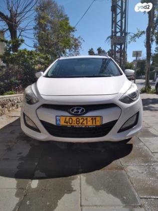 יונדאי i30 Inspire סטיישן אוט' 1.6 (135 כ"ס) בנזין 2013 למכירה בבני ברק