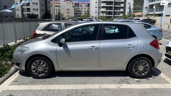 טויוטה אוריס Terra Plus רובוטית 1.6 (124 כ"ס) בנזין 2008 למכירה בחיפה