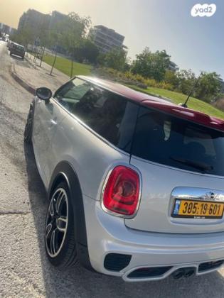 מיני JCW Pure Led אוט' 3 דל' 2.0 (231 כ"ס) בנזין 2018 למכירה בתל אביב יפו