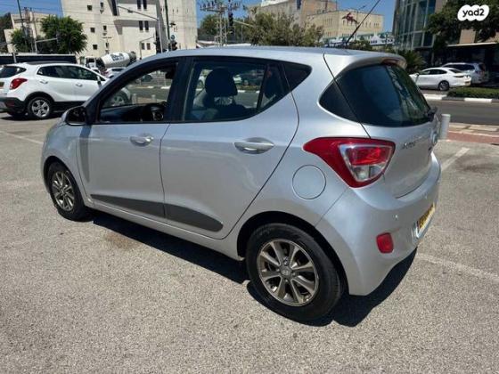 יונדאי i10 Premium אוט' 1.0 (66 כ"ס) בנזין 2015 למכירה בנתניה