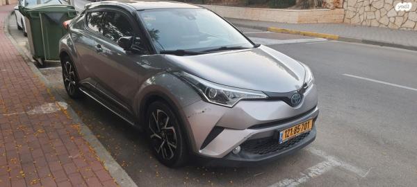 טויוטה C-HR Chic הייבריד אוט' 1.8 (98 כ"ס) בנזין 2018 למכירה באלפי מנשה