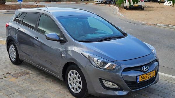 יונדאי i30 Inspire סטיישן אוט' 1.6 (135 כ"ס) בנזין 2014 למכירה בחדרה