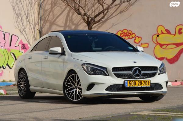 מרצדס CLA CLA180 Urban אוט' 1.6 (122 כ"ס) בנזין 2018 למכירה בתל אביב יפו