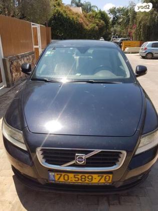 וולוו S40 P. Shift Luxury אוט' 2.0 (145 כ''ס) בנזין 2010 למכירה בבת חפר