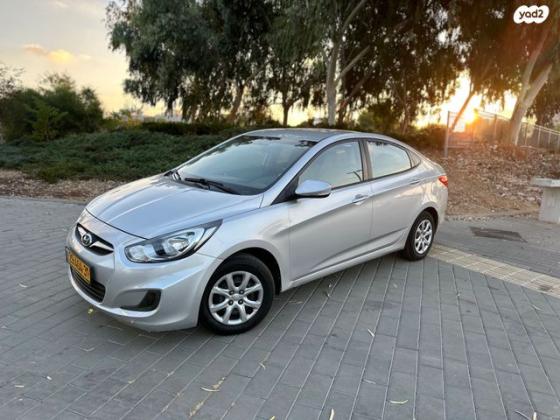 יונדאי i25 Inspire אוט' 1.4 (100 כ''ס) בנזין 2014 למכירה בחולון