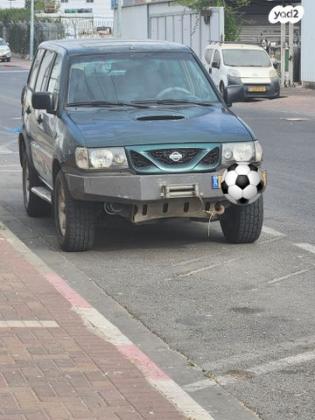 ניסאן טראנו ארוך 4X4 SR אוט' דיזל 2.7 (125 כ''ס) דיזל 2001 למכירה בהוד השרון