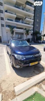 מיצובישי אאוטלנדר 4X4 Elite אוט' 7 מק' 2.0 (150 כ''ס) [2012-2015] בנזין 2013 למכירה בבאר יעקב