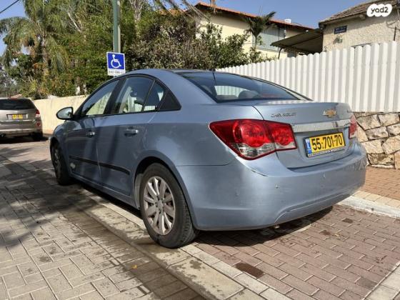 שברולט קרוז LS סדאן אוט' 1.6 (112 כ"ס) בנזין 2010 למכירה בהרצליה