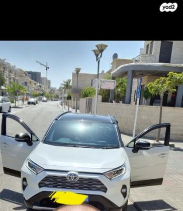 טויוטה RAV4 הייבריד E-motion Sky הייבריד אוט' 2.5 (178 כ''ס) בנזין 2021 למכירה בנהריה