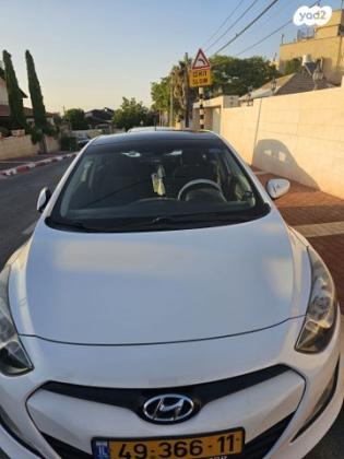 יונדאי i30 Premium אוט' 1.6 (135 כ''ס) בנזין 2014 למכירה בנס ציונה