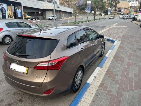 יונדאי i30 Inspire סטיישן אוט' 1.6 (135 כ"ס) בנזין 2012 למכירה במעלה עירון