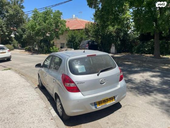 יונדאי i20 Instyle אוט' 1.4 (100 כ''ס) בנזין 2012 למכירה במודיעין מכבים רעות