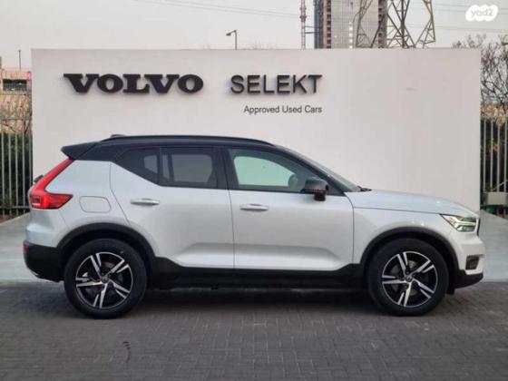 וולוו XC40 T4 R-Design אוט' 2.0 (190 כ''ס) בנזין 2019 למכירה בראשון לציון