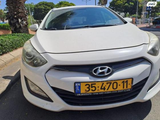 יונדאי i30 Inspire סטיישן אוט' 1.6 (135 כ"ס) בנזין 2013 למכירה באשדוד